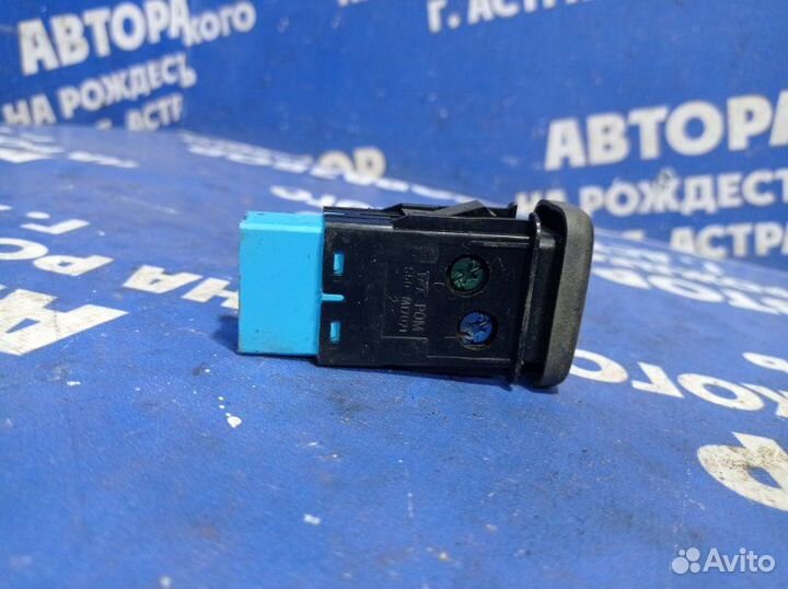 Кнопка кондиционера Honda Capa минивен D15B 1999