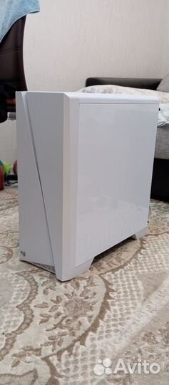 Корпус AeroCool Cylon белый