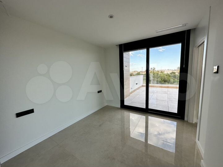 Дом 240 м² на участке 520 м² (Испания)