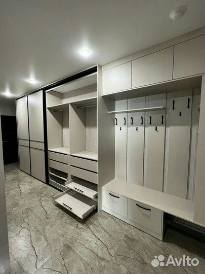 Встроенный шкаф