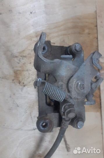 Суппорт задний Мицубиси Аутлендер 3