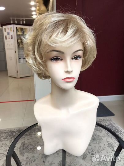 Искусственный парик Alexis Ellen Wille