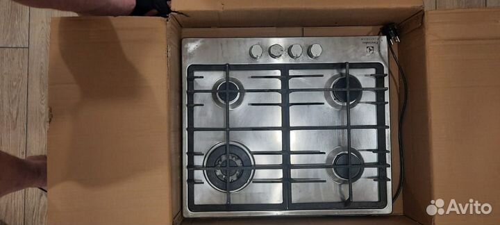 Газовая варочная панель 4 конфорки