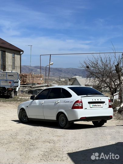 LADA Priora 1.6 МТ, 2014, битый, 240 000 км
