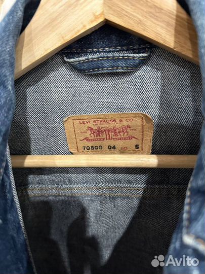 Джинсовая куртка женская levis