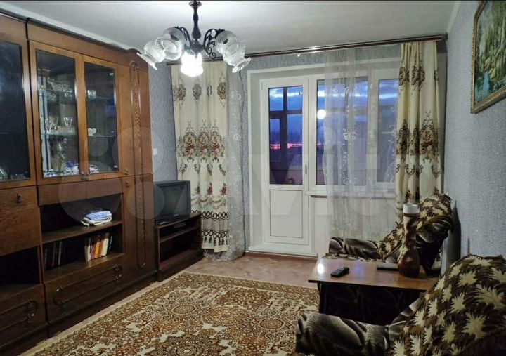 2-к. квартира, 52 м², 3/9 эт.
