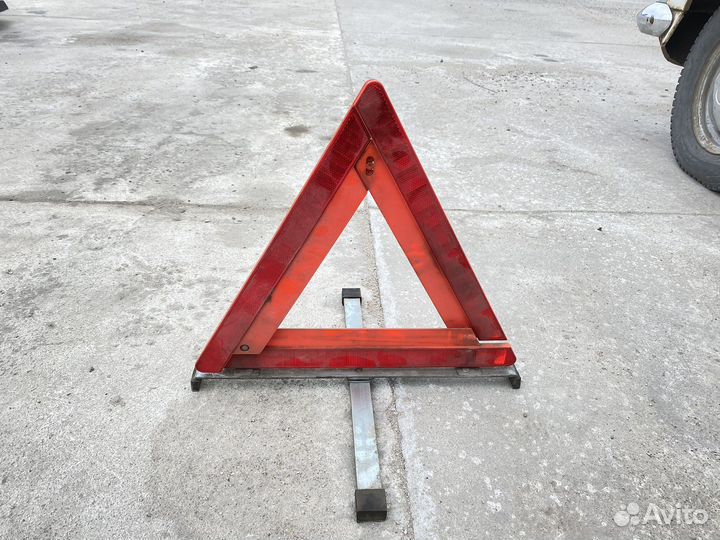 Знак аварийной остановки