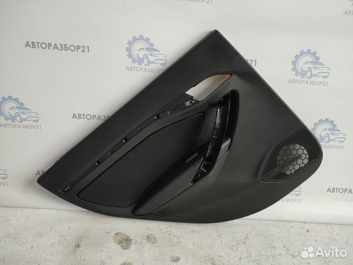 Обивка задней левой двери с кнопками LADA Vesta