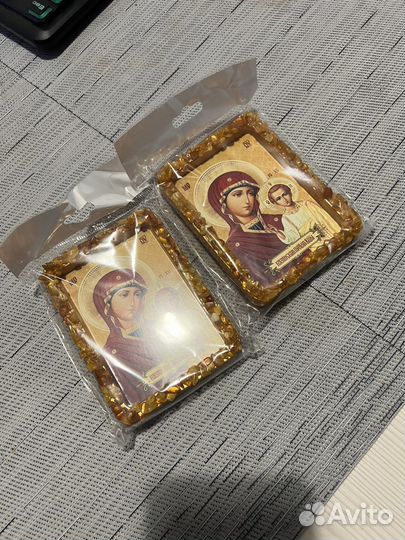 Икона с янтарем магнит