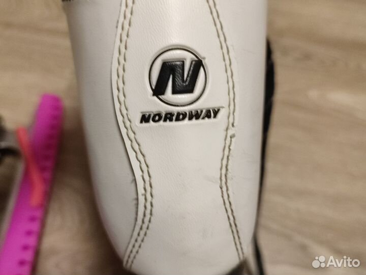 Коньки фигурные 35 размер