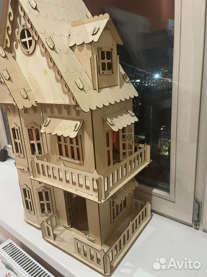 Кукольный домик с мебелью