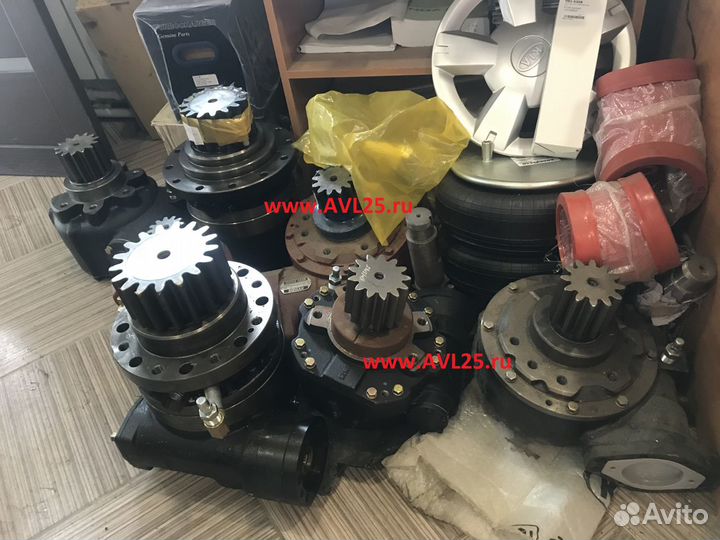 Редуктор поворота в сборе на кму Dongyang SS3506