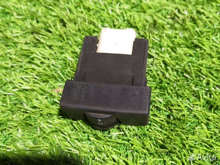 Кнопка корректора фар Lifan Breez