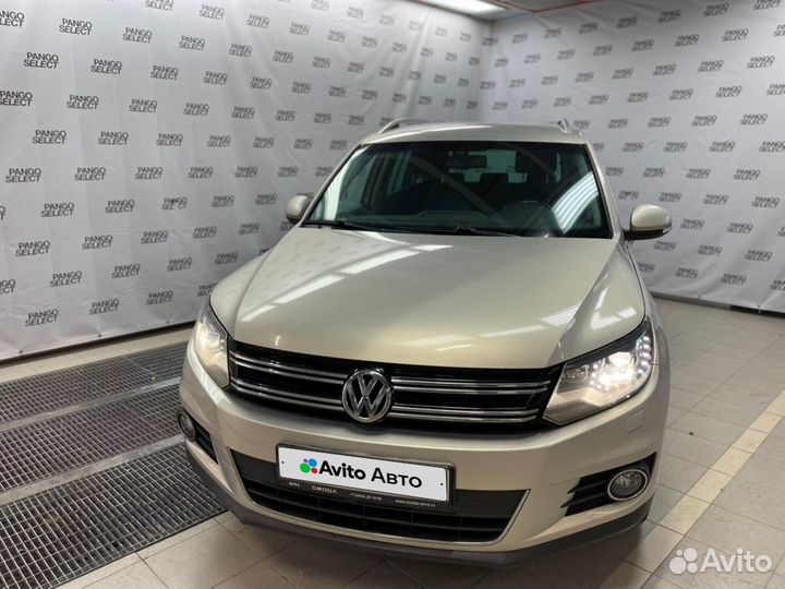 Volkswagen Tiguan 2.0 AT, 2011, 256 001 км