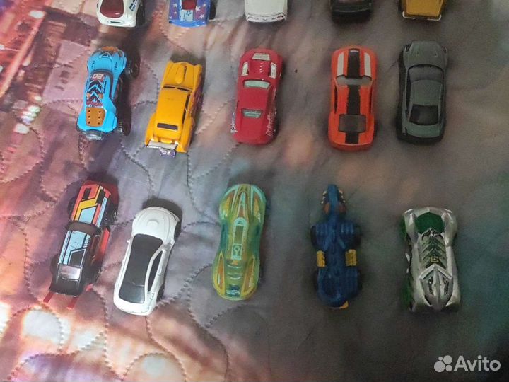Hot wheels машинки