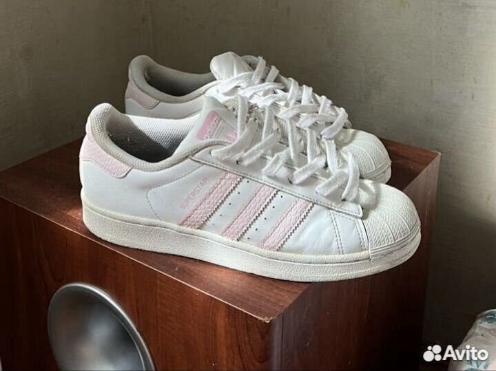 Кроссовки adidas superstar pink