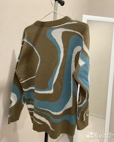 Свитер женский