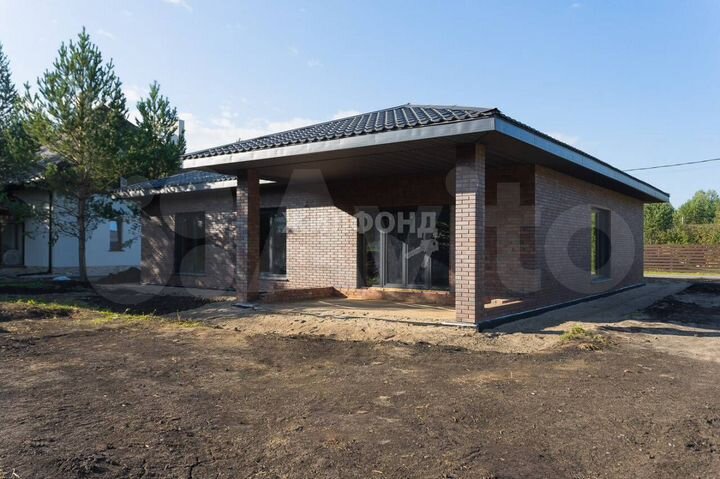 Дом 179,2 м² на участке 11 сот.