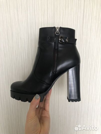 Ботильоны на каблуке 39 размер