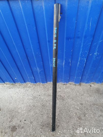 Уплотнитель стекла двери наружный Ford Focus 2