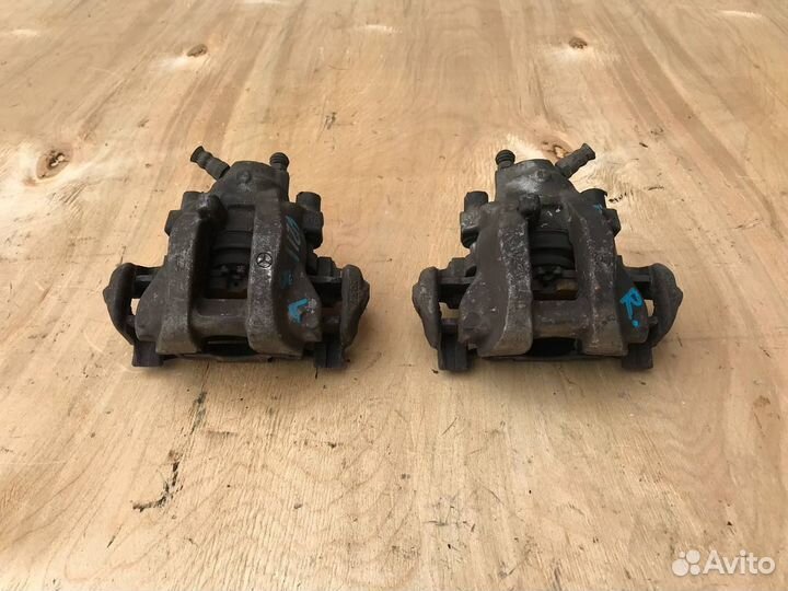 Задний суппорт Mercedes E240 E320 W211