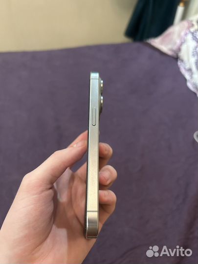 iPhone 15 Pro, 256 ГБ