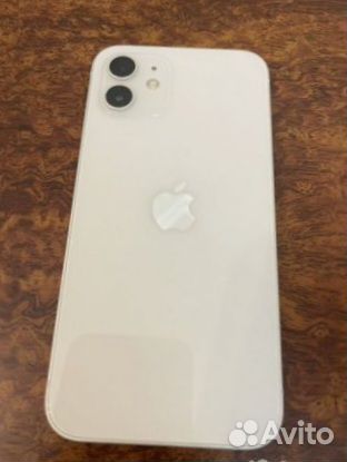 iPhone 12, 64 ГБ