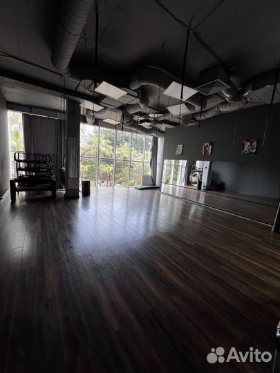 Аренда зала для танцев фитнеса и тренингов