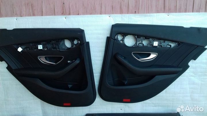 Обшивки дверей Мерседес W205, 205