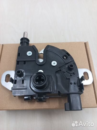 Замок капота Форд Фокус 2 (2005-2011)