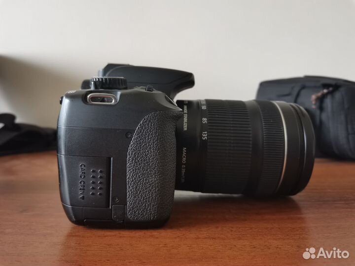 Зеркальный фотоаппарат Canon 650d