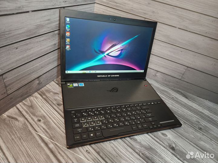 Asus ROG zephyrus GX501VS I7 / 16 / GTX1070 8гб