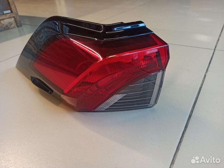 Фонарь задний левый Toyota Rav4 50 2018-2023