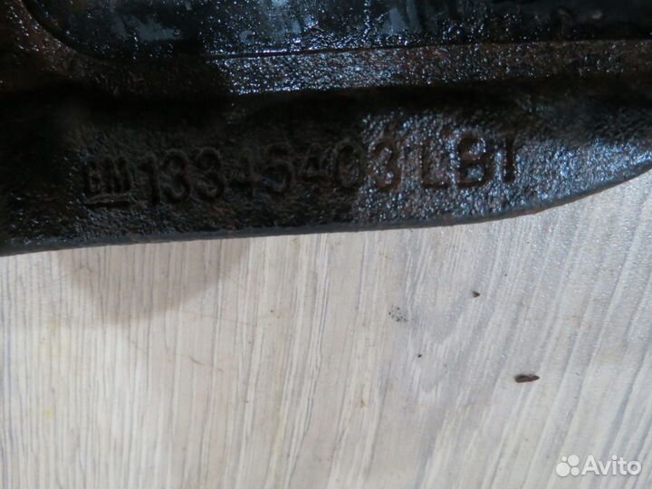 Скоба суппорта заднего левого Chevrolet Cruze