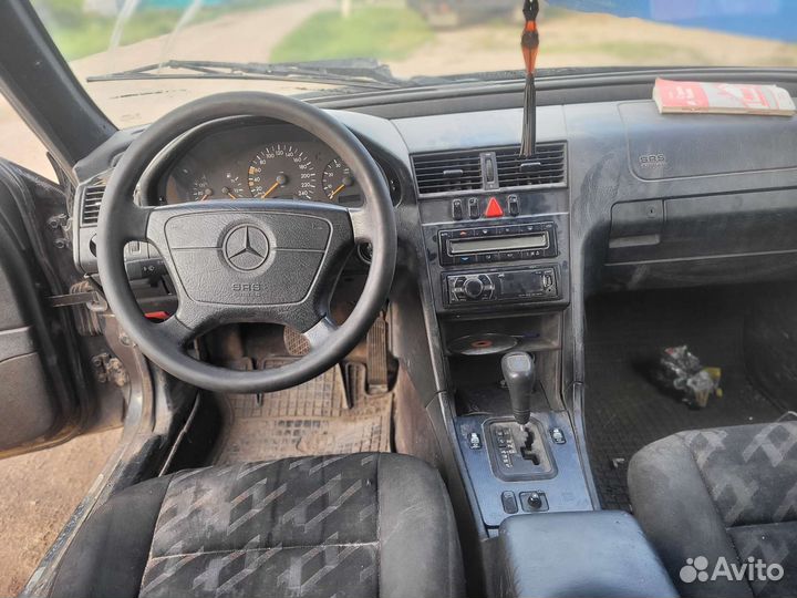 Mercedes-Benz C-класс 2.0 AT, 1998, 192 000 км