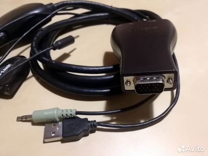 Переключатель D-link KVM-221/В1