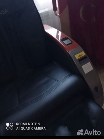 Массажное кресло