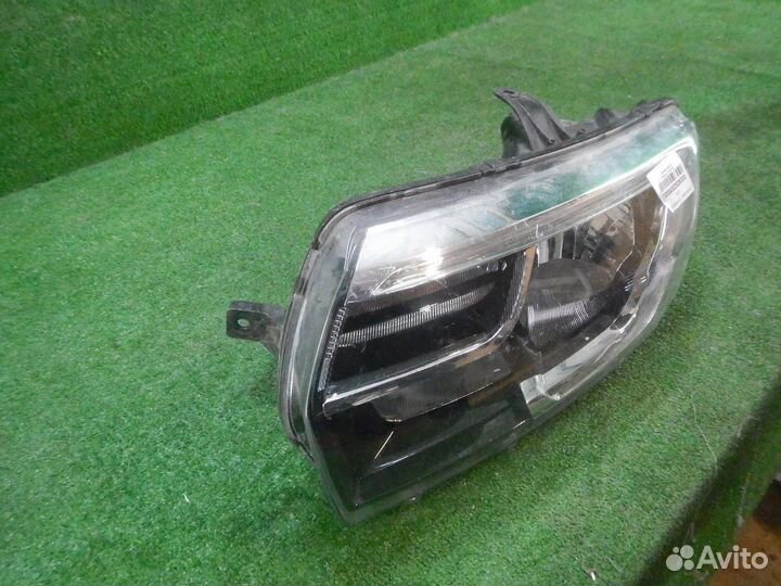 Фара левая Renault Logan/Logan Stepway