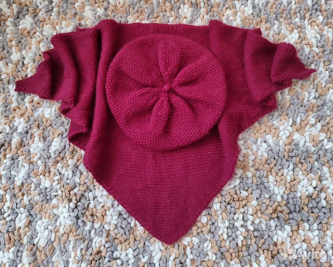 Берет и бактус