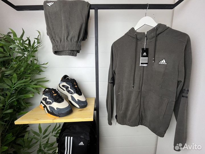 Спортивный костюм Adidas (мужской)