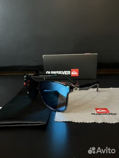 Очки quicksilver