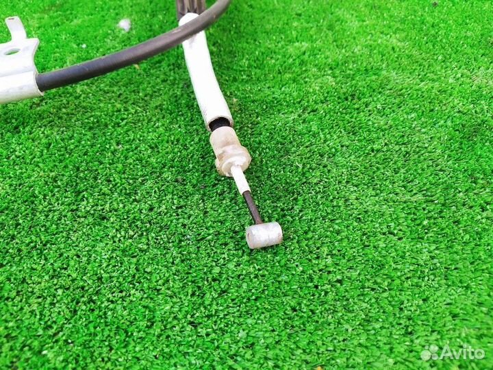 Трос стояночного тормоза Ford Mustang