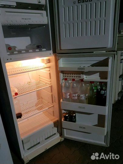 Холодильник Stinol