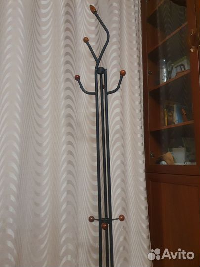 Вешалка напольная