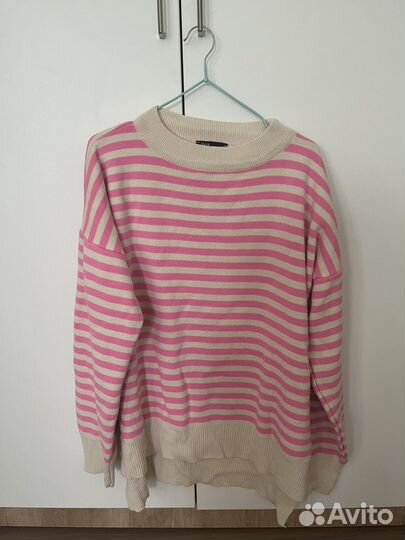 Balensiaga pink sweater type