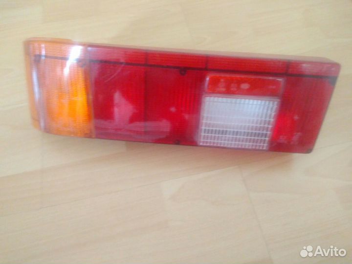 Фонарь задний левый на Москвич 2141