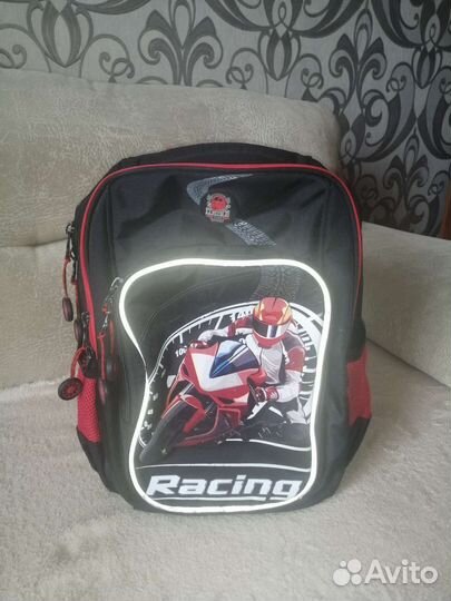 Рюкзак школьный Grizzly