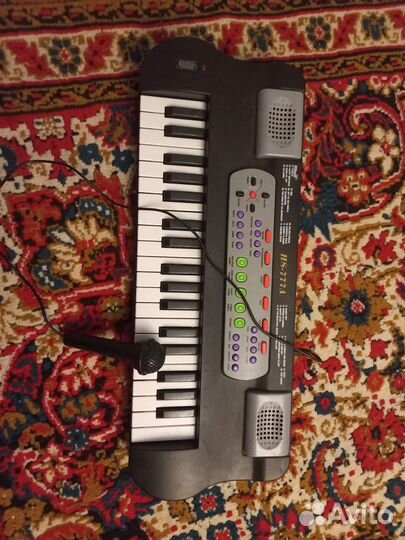 Синтезатор новый