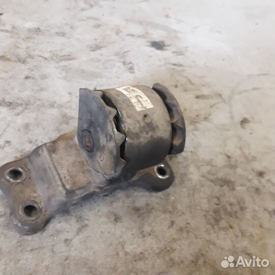 Подушка крепления кпп левая Мицубиси Лансер 9