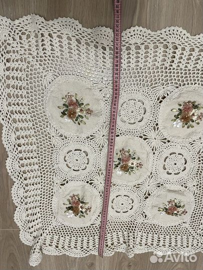 Салфетка на скатерть